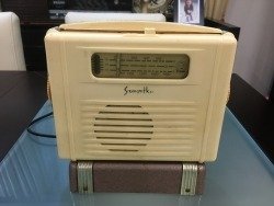 ZRK UNİTRA LAMBALI RADIO (1957)