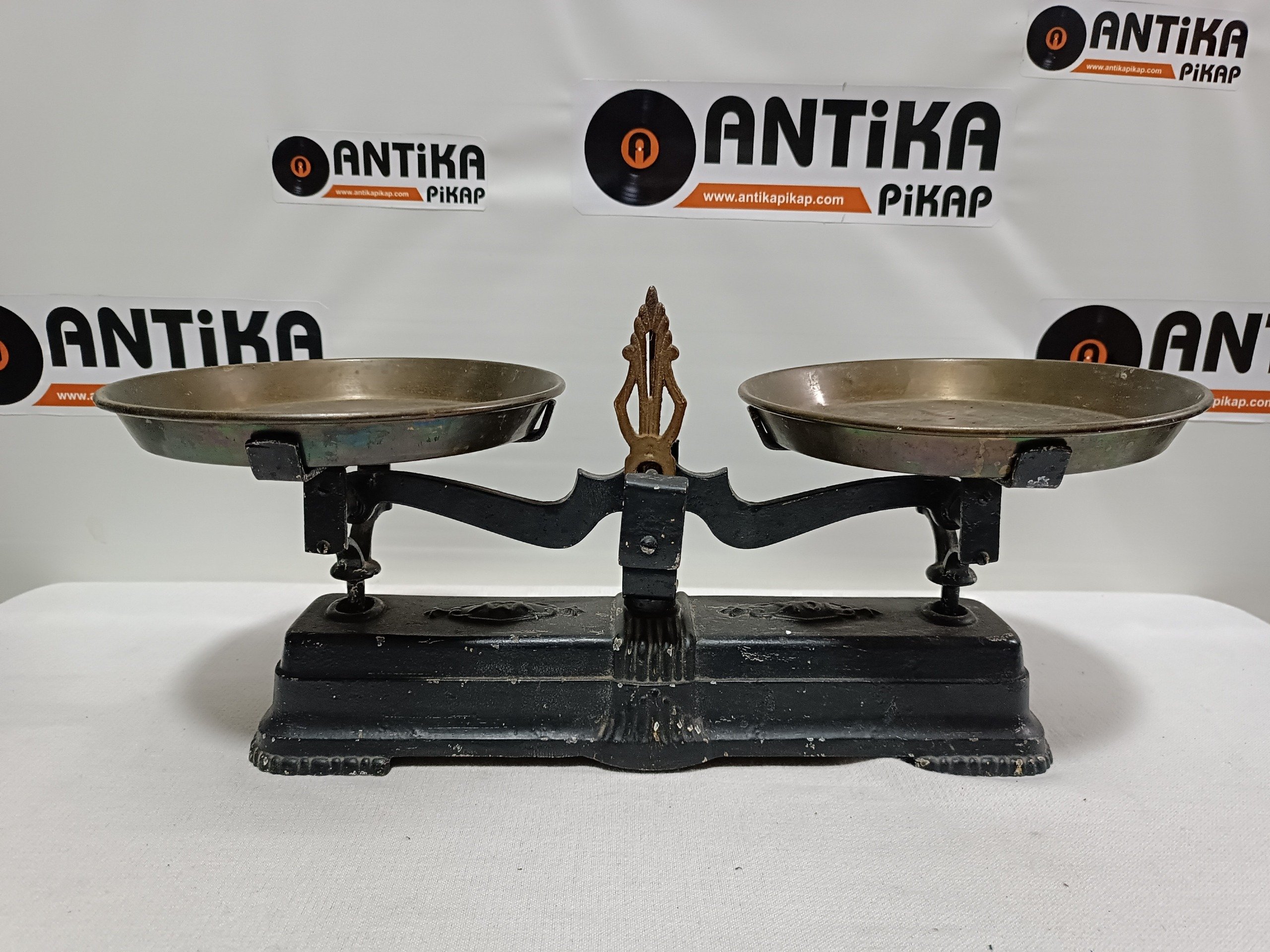 ANTİKA KEFELİ TERAZİ